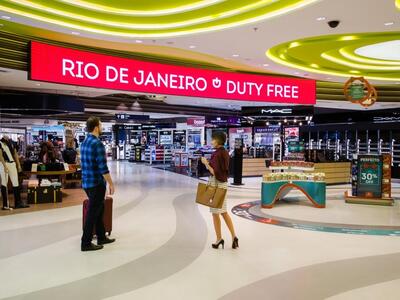 RioGaleão_Arrivals T2_ main shop duty free_Dufry