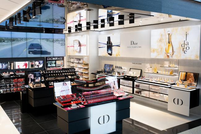 dufry_launches_the_first_dior_beauty_boutique_in_americas_at_sao_paulo_international_airport_-_dufry_-_2.jpg