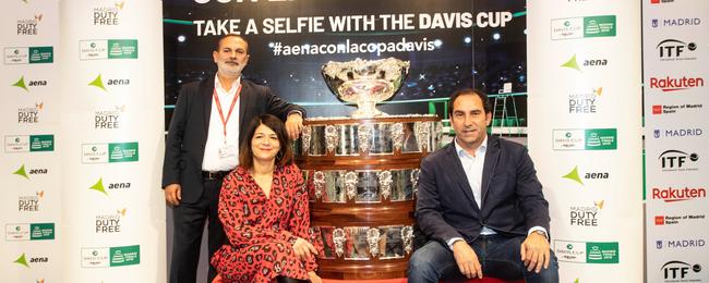 the_davis_cup_is_being_showcased_in_the_t4_madrid_world_duty_free_store_until_15th_november_-_dufry.jpg